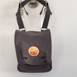 Stagecoach 2023 over shoulder bag 
(14L x 12W)